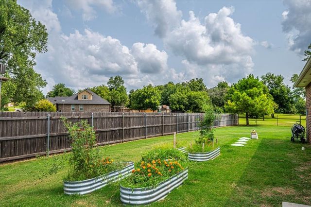 4450 Buffalo Hill, Guthrie, OK 73044