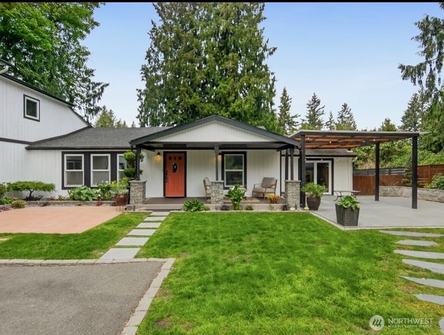 18824 SE 164th St, Renton, WA 98058