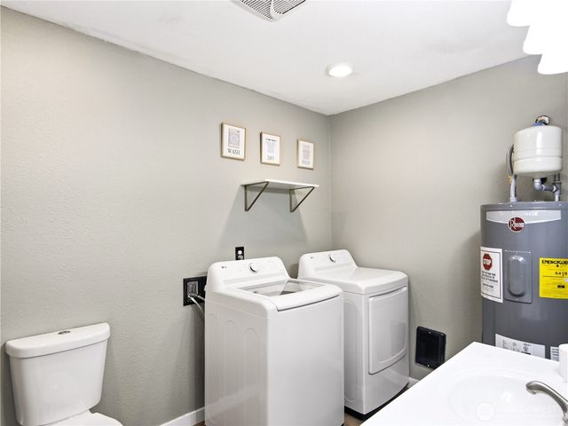 18824 SE 164th St, Renton, WA 98058