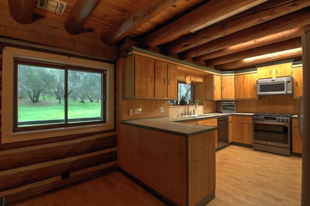 3165 Ray Cir, Auburn, CA 95602