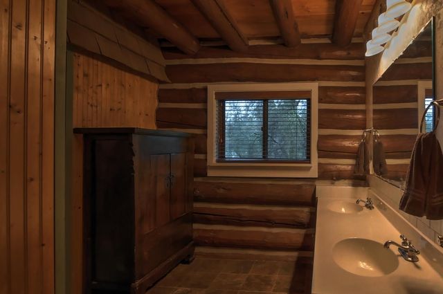 3165 Ray Cir, Auburn, CA 95602