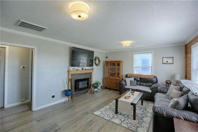 1144 Chestnut Street, Osawatomie, KS 66064