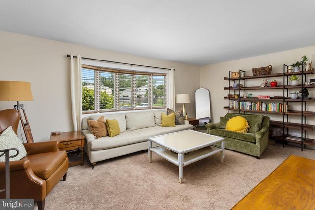 81 WALT WHITMAN WAY, Hamilton, NJ 08690