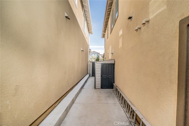 6619 Canopy, Fontana, CA 92336