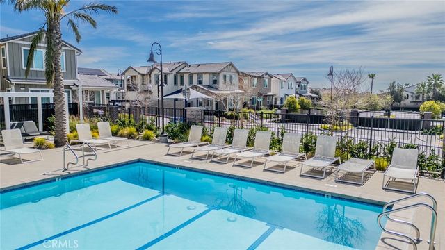 6619 Canopy, Fontana, CA 92336