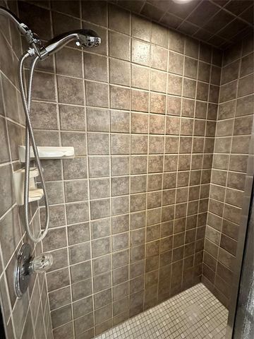 1819 Duckhawk Court, Edmond, OK 73003