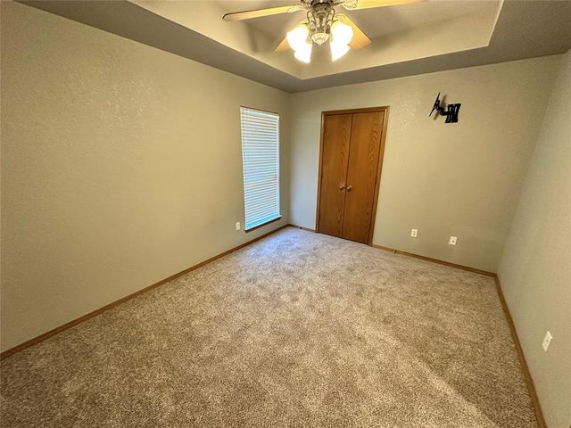 1819 Duckhawk Court, Edmond, OK 73003