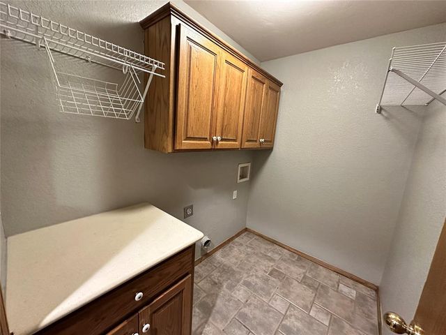 1819 Duckhawk Court, Edmond, OK 73003