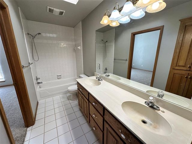 1819 Duckhawk Court, Edmond, OK 73003