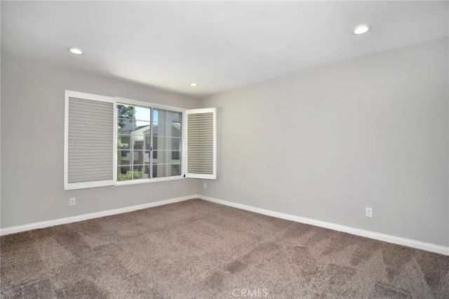 5500 Owensmouth Avenue 311, Woodland Hills, CA 91367