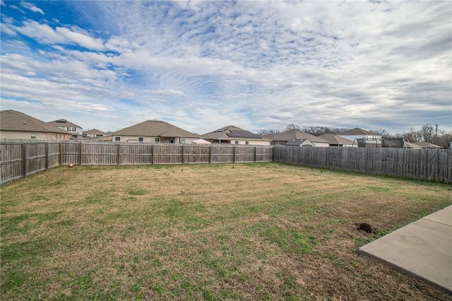 6309 SW Chestnut Hill Road, Bentonville, AR 72713