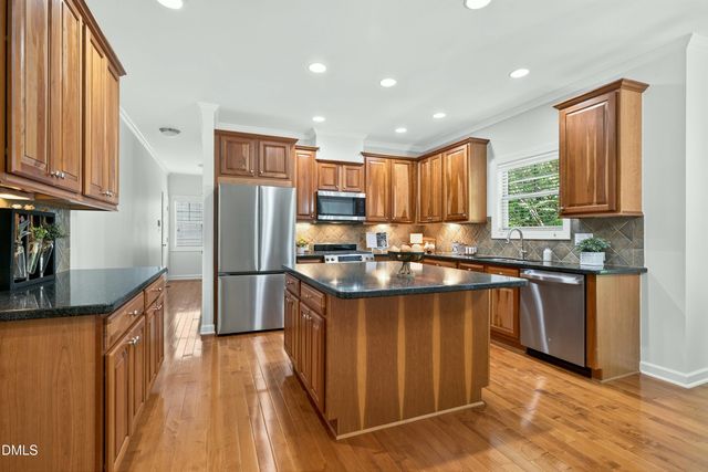 808 City Walls Street, Cary, NC 27513