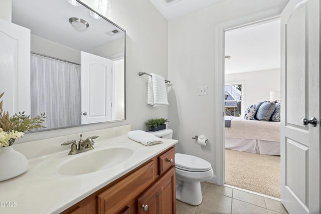 808 City Walls Street, Cary, NC 27513