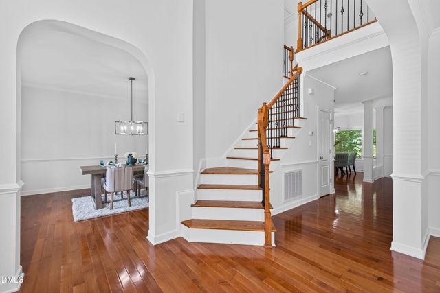 808 City Walls Street, Cary, NC 27513