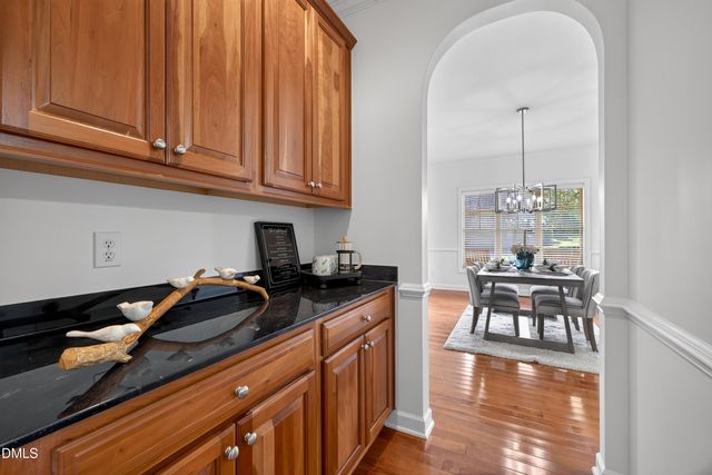808 City Walls Street, Cary, NC 27513