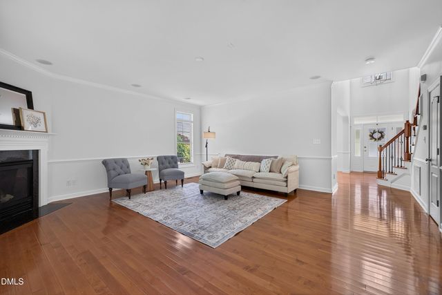 808 City Walls Street, Cary, NC 27513