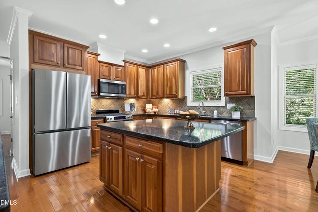 808 City Walls Street, Cary, NC 27513
