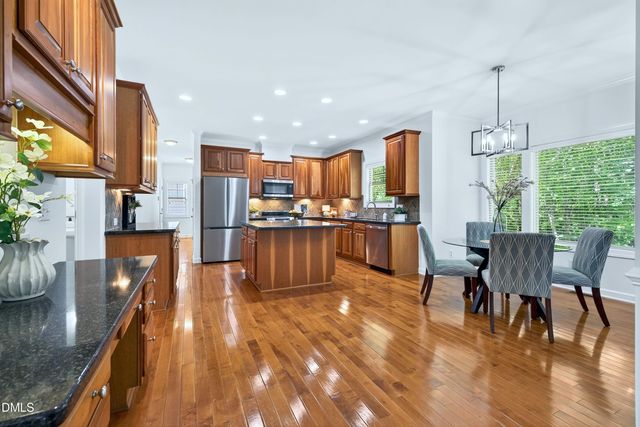 808 City Walls Street, Cary, NC 27513