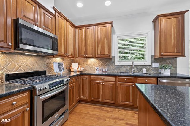808 City Walls Street, Cary, NC 27513