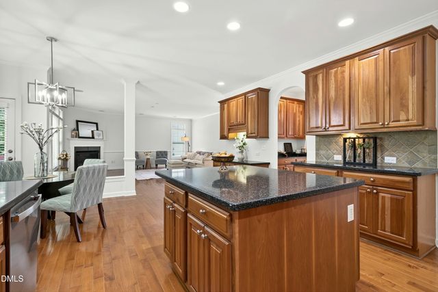 808 City Walls Street, Cary, NC 27513