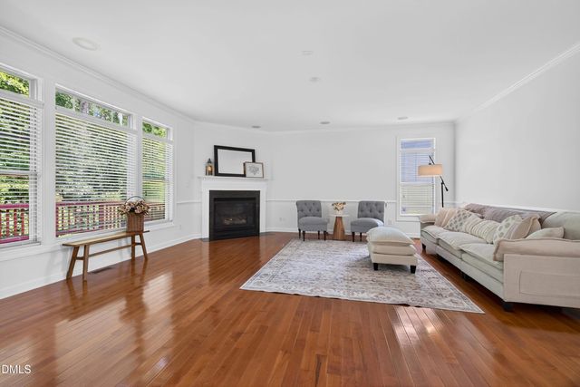 808 City Walls Street, Cary, NC 27513
