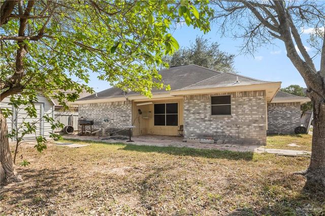 906 Regal Drive, Pharr, TX 78577