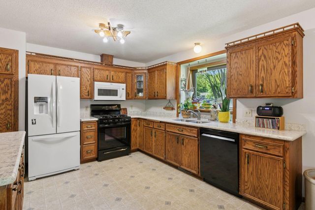 13000 Penn Avenue S, Burnsville, MN 55337