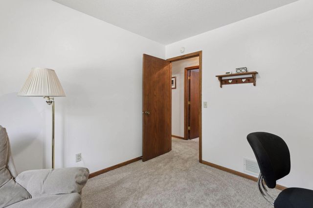 13000 Penn Avenue S, Burnsville, MN 55337