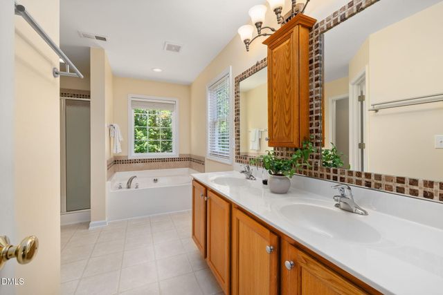 4 Beaver Creek Lane, Durham, NC 27703