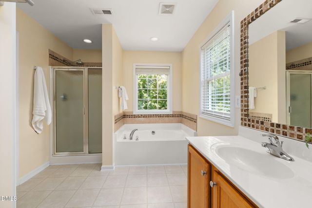4 Beaver Creek Lane, Durham, NC 27703