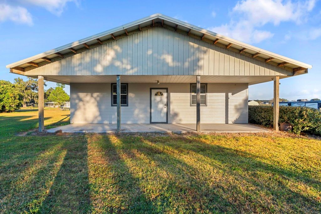 3305 LAMPP ROAD, Plant City, FL 33565