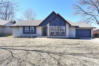2419 Driftwood Drive, Claremore, OK 74017