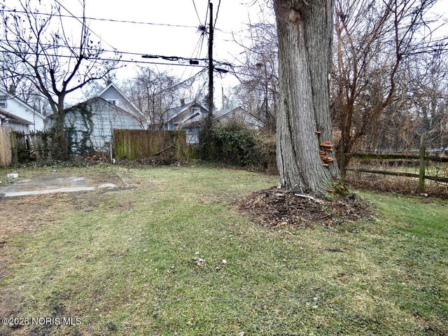 1717 Fairfax Road, Toledo, OH 43613