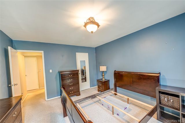 120 Horton Highway A1, Mineola, NY 11501