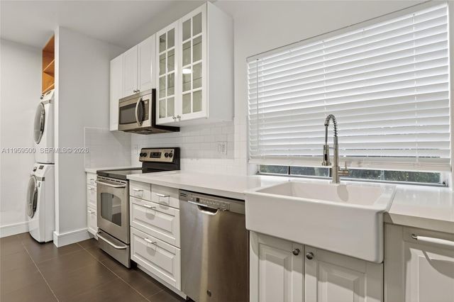 6582 Via Regina 6582, Boca Raton, FL 33433