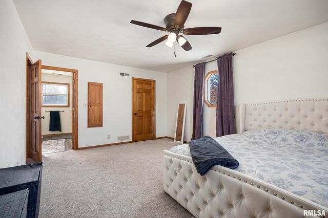 400 W MADISON Street, Tremont, IL 61568