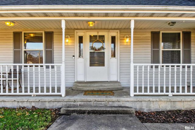 400 W MADISON Street, Tremont, IL 61568