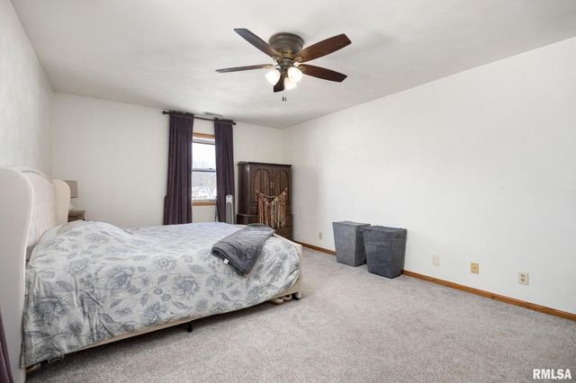 400 W MADISON Street, Tremont, IL 61568