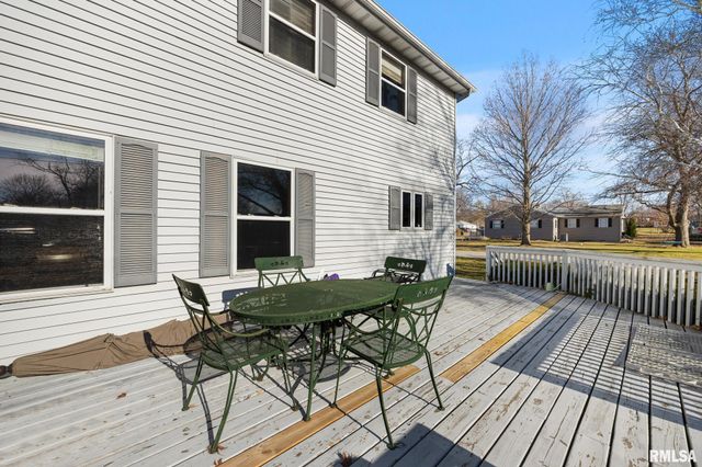 400 W MADISON Street, Tremont, IL 61568