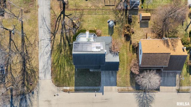 400 W MADISON Street, Tremont, IL 61568