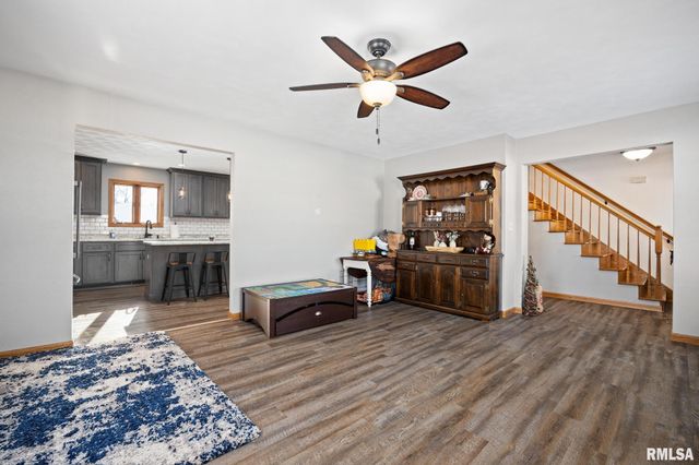 400 W MADISON Street, Tremont, IL 61568