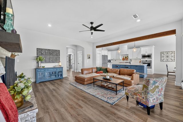 7014 Davidson Road, Sanger, TX 76266