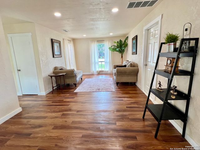 6803 Indian Lake, San Antonio, TX 78244