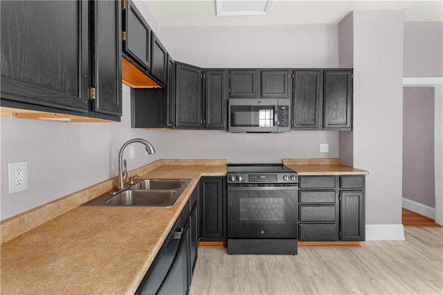 604 S Olive Street, Holden, MO 64040