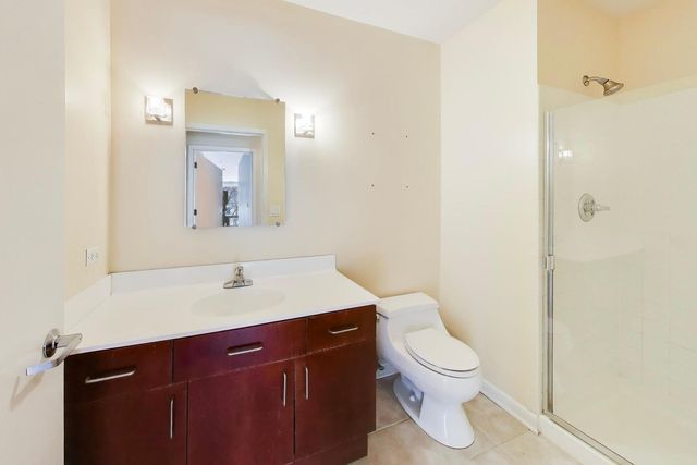 1720 Oak Avenue 501, Evanston, IL 60201