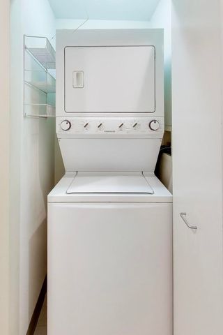 1720 Oak Avenue 501, Evanston, IL 60201