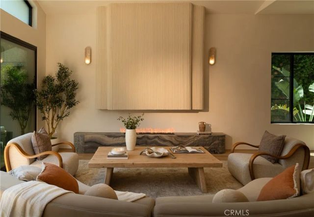 14800 Mccormick, Sherman Oaks, CA 91411