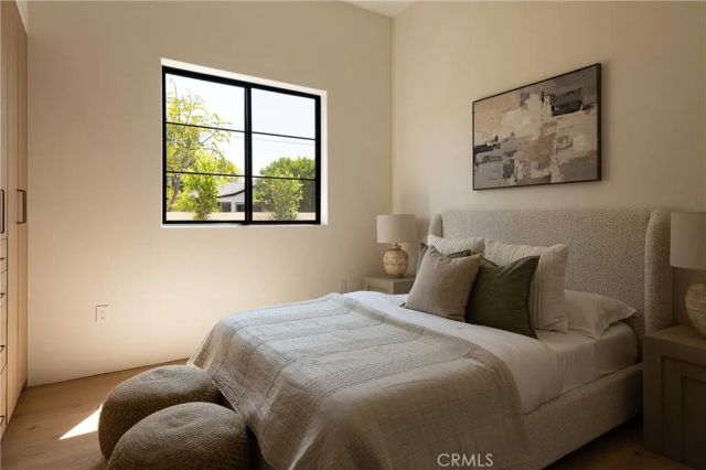 14800 Mccormick, Sherman Oaks, CA 91411