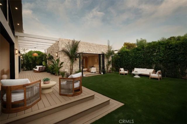 14800 Mccormick, Sherman Oaks, CA 91411