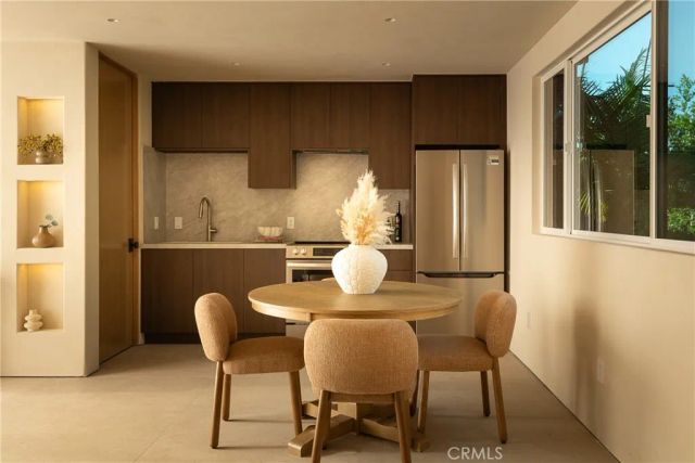 14800 Mccormick, Sherman Oaks, CA 91411